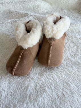 UGG Baby Chestnut Gojee